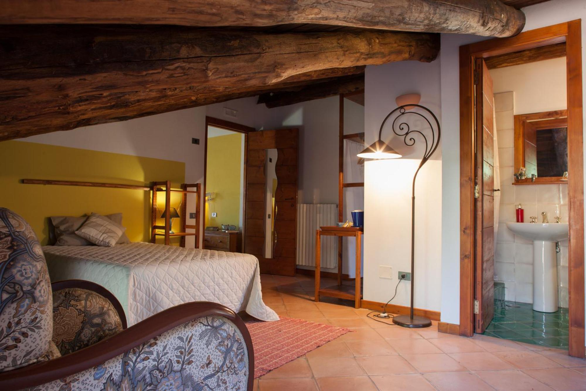Agriturismo La Vecchia Quercia San Cipriano Picentino Exterior foto